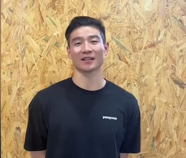 6t体育-篮球比赛中“防守预判错误率”是否与球员比赛经验呈反向关系